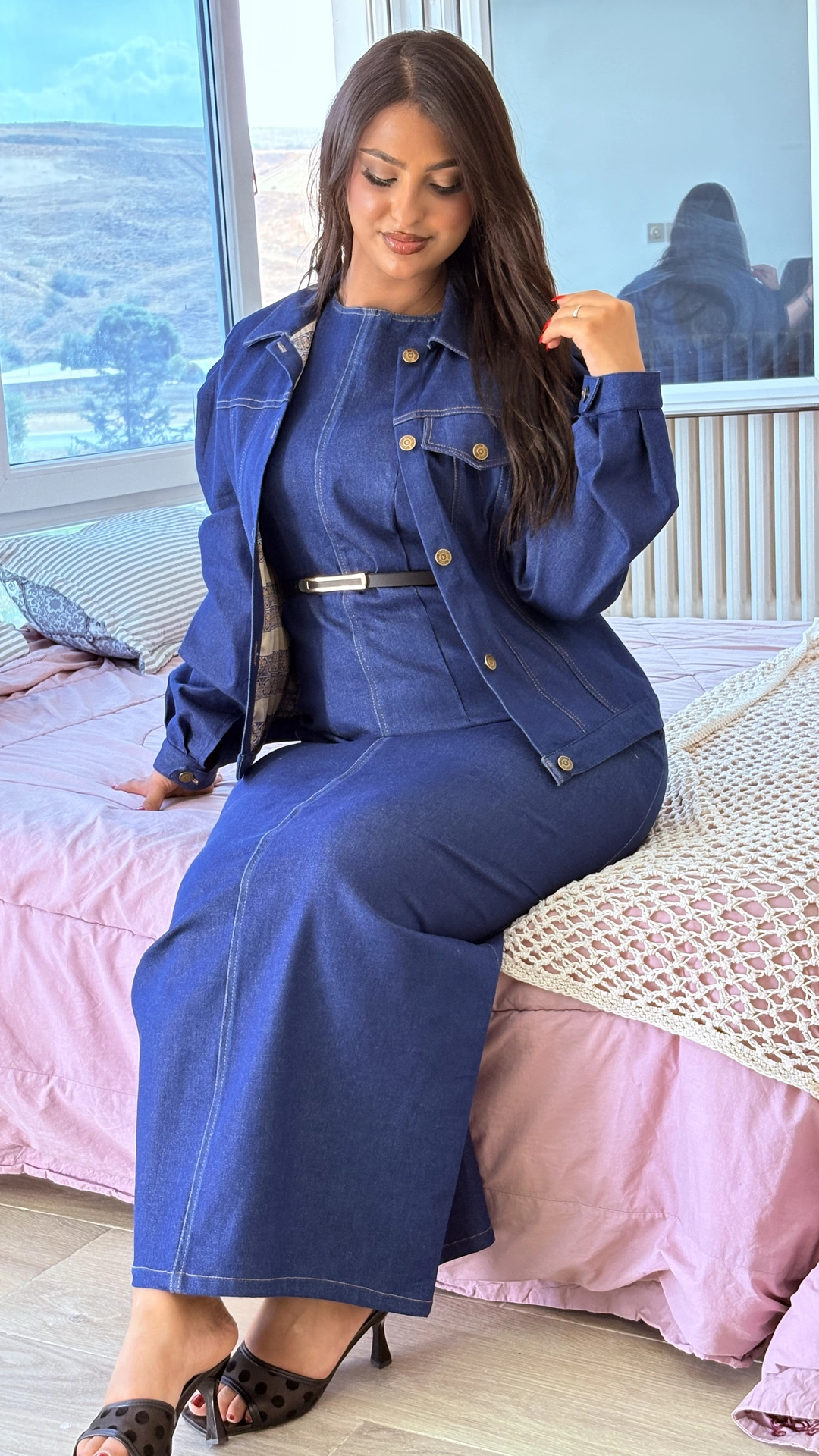 LA ROBE EN DENIM YARA - الصورة 11